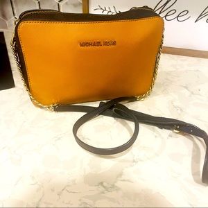 Michael Kors Jet set crossbody